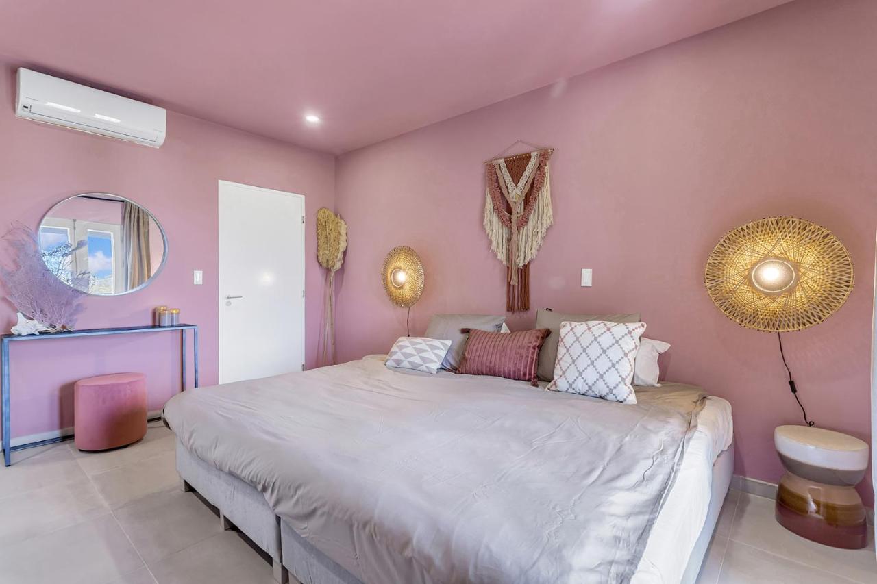 Apartment Turtle At Windsock Beach คราเลนไดค์ ภายนอก รูปภาพ
