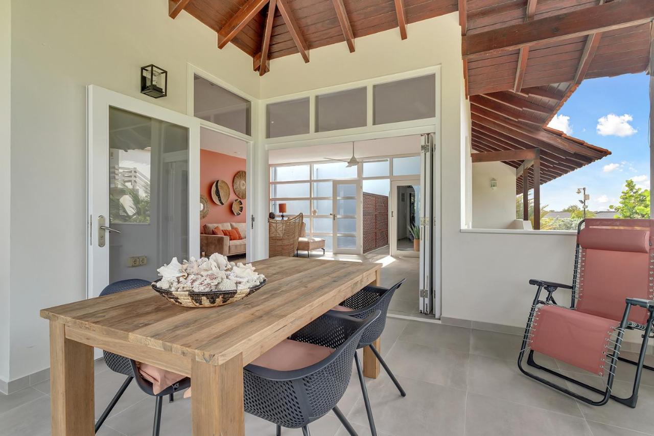 Apartment Turtle At Windsock Beach คราเลนไดค์ ภายนอก รูปภาพ